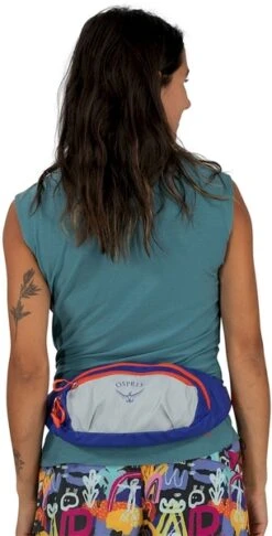 Osprey Daylite Heuptas - Blauw/Oranje -Buitenleven Winkel 1900 1900 0007 daylitewaist s23 onbody5 silverliningblueberry 10005144