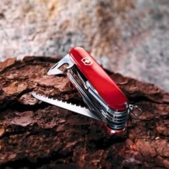 Victorinox Swiss Champ Zakmes - Rood -Buitenleven Winkel 76111601000634 victorinox swiss champ rood sfeer resultaat