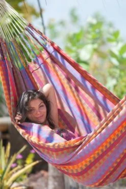 La Siesta Carolina 2 Persoons Hangmat - Flowers 10 La Siesta Carolina 2 Persoons Hangmat - Flowers -Buitenleven Winkel 900 598 cah16 2 carolina flowers cotton double classic hammock image 05