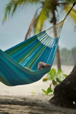 La Siesta Flora Kingsize 2 Persoons Hangmat - Curacao 7 La Siesta Flora Kingsize 2 Persoons Hangmat - Curacao -Buitenleven Winkel 900 600 flh18 3 ambiance 200