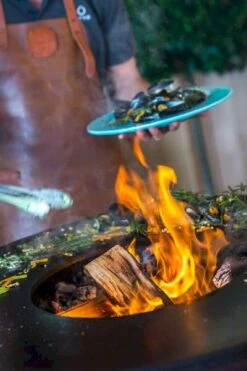 OFYR Classic Black 100 -Buitenleven Winkel 900 600 ofyr locatie shoot2166